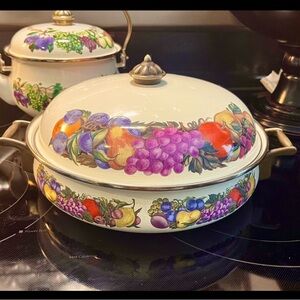 DUTCH OVEN ENAMEL 12”Wide  5”Tall LID FRUIT CREAMY WHITE BRASS KNOB HANDLES EUC